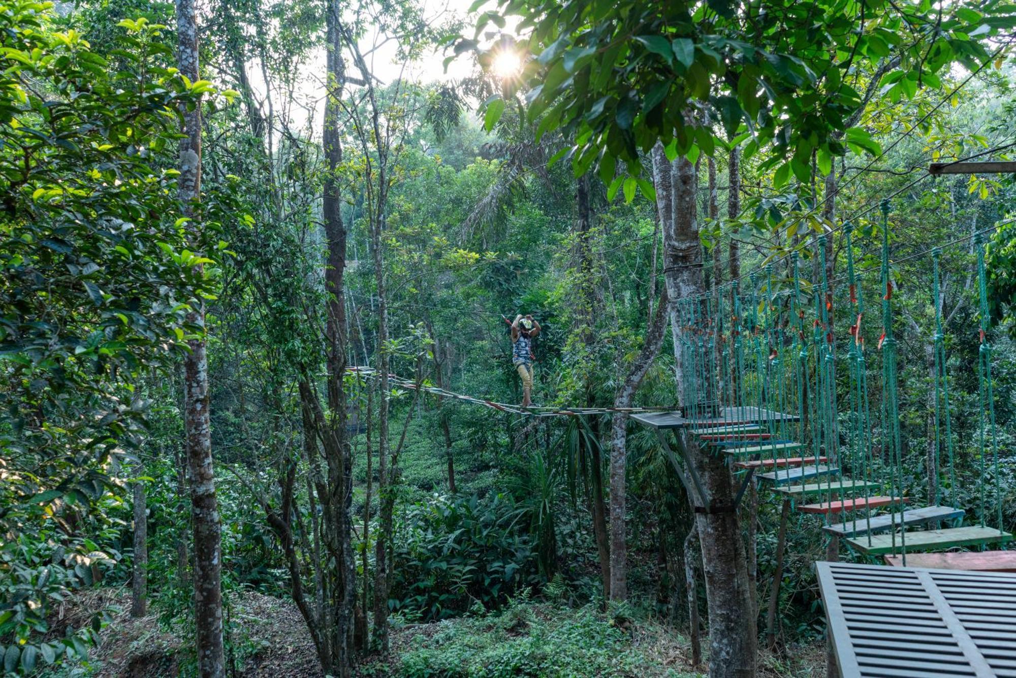 Vyna Hillock Resort And Spa ไวทีรี ภายนอก รูปภาพ